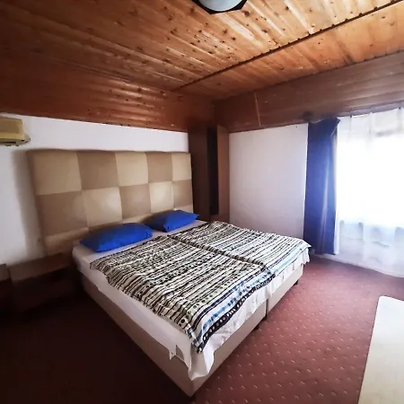 Central Room 2* Balatonszarszo