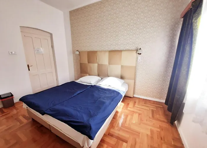 Hotel Central Room